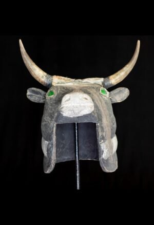 Découvrez notre sélection de masques Bijago de Guinée-Bissau. Ces pièces d’art africain témoignent des traditions cérémonielles de l’archipel des Bijagos et séduisent les collectionneurs par leurs formes, leurs matériaux et leur histoire