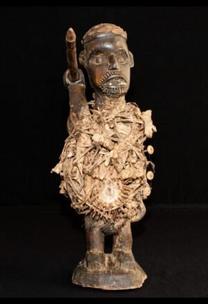 Découvrez notre sélection d’objets fétichistes et sculptures rituelles d’Afrique. Des pièces anciennes et authentiques destinées aux collectionneurs et passionnés d’art africain.