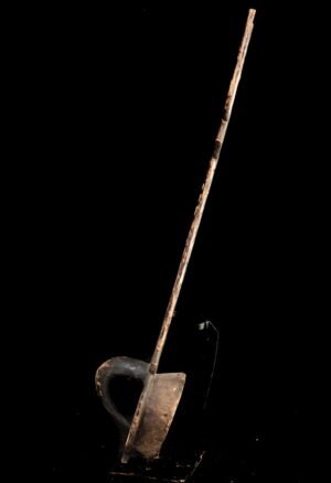 Découvrez notre sélection de **masques africains anciens** destinés aux collectionneurs et passionnés d’art africain. Masques Bobo, Gourounsi, Baoulé, Dogon ou Sénoufo : chaque pièce raconte une histoire et témoigne de la richesse des traditions artistiques d’Afrique de l’Ouest.